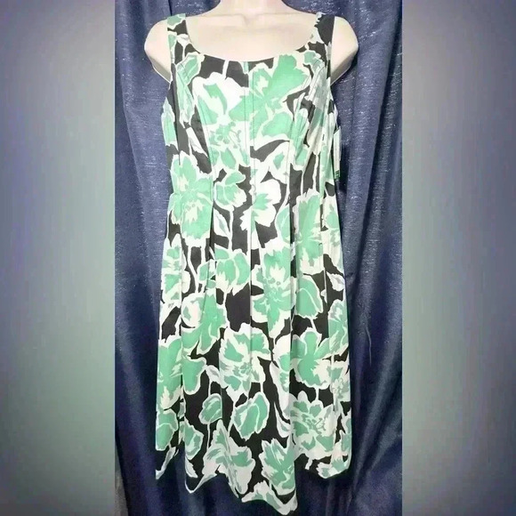 Nine West Women’s Black & Green Floral  Dress - Picture 2 of 16